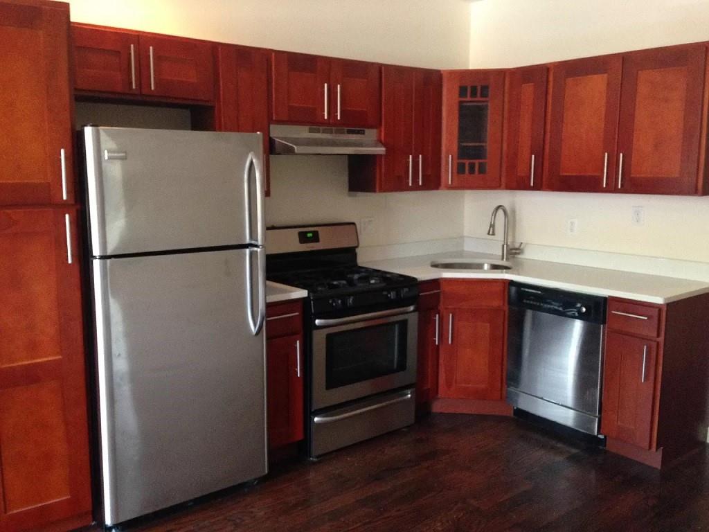 347 Myrtle Avenue Property Photo 2