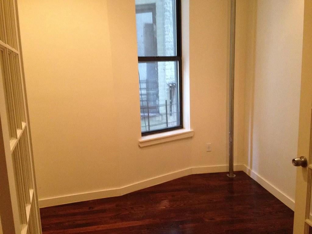 347 Myrtle Avenue Property Photo 5
