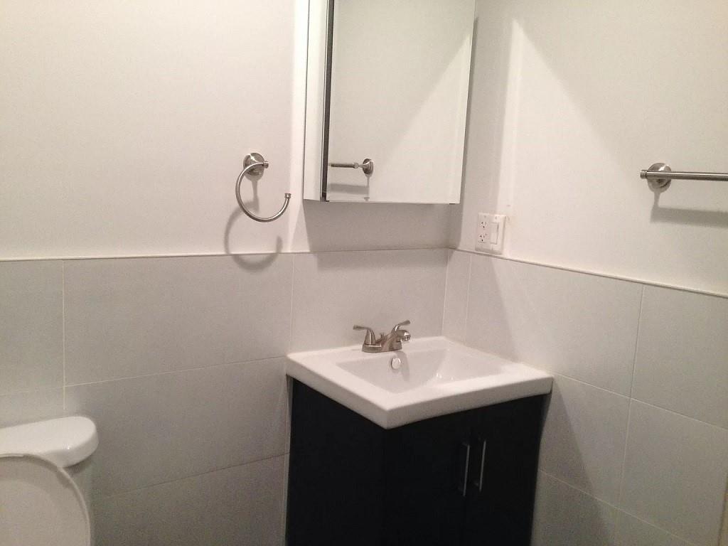347 Myrtle Avenue Property Photo 9