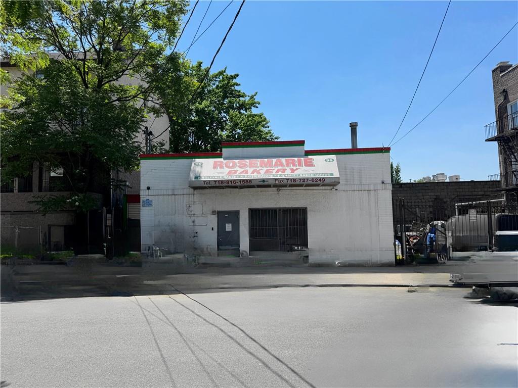 155 Port Richmond Avenue Property Photo 11