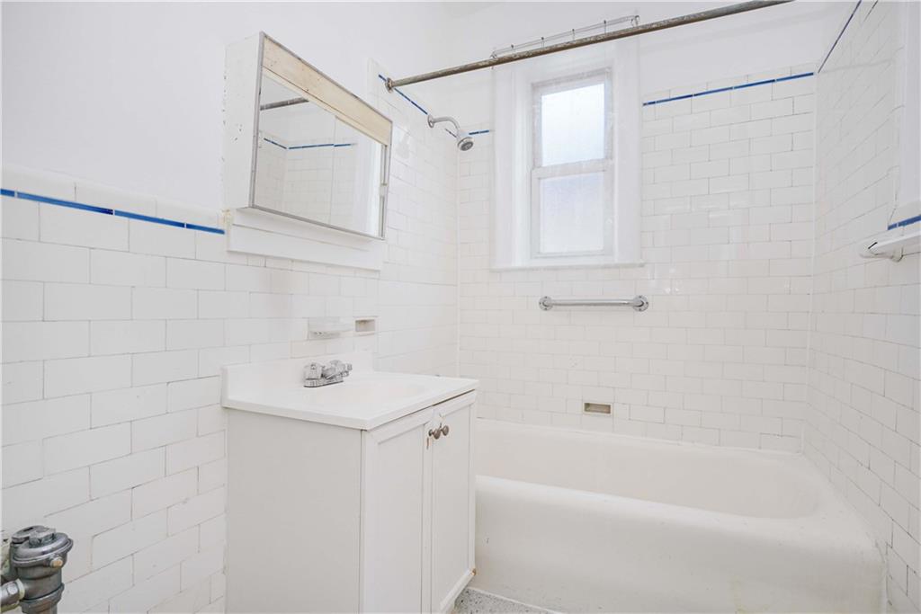 1961 West 10th Street Property Photo 16