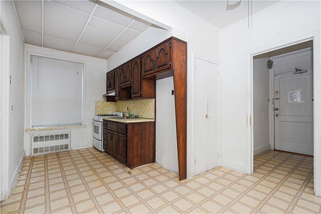 1961 West 10th Street Property Photo 17
