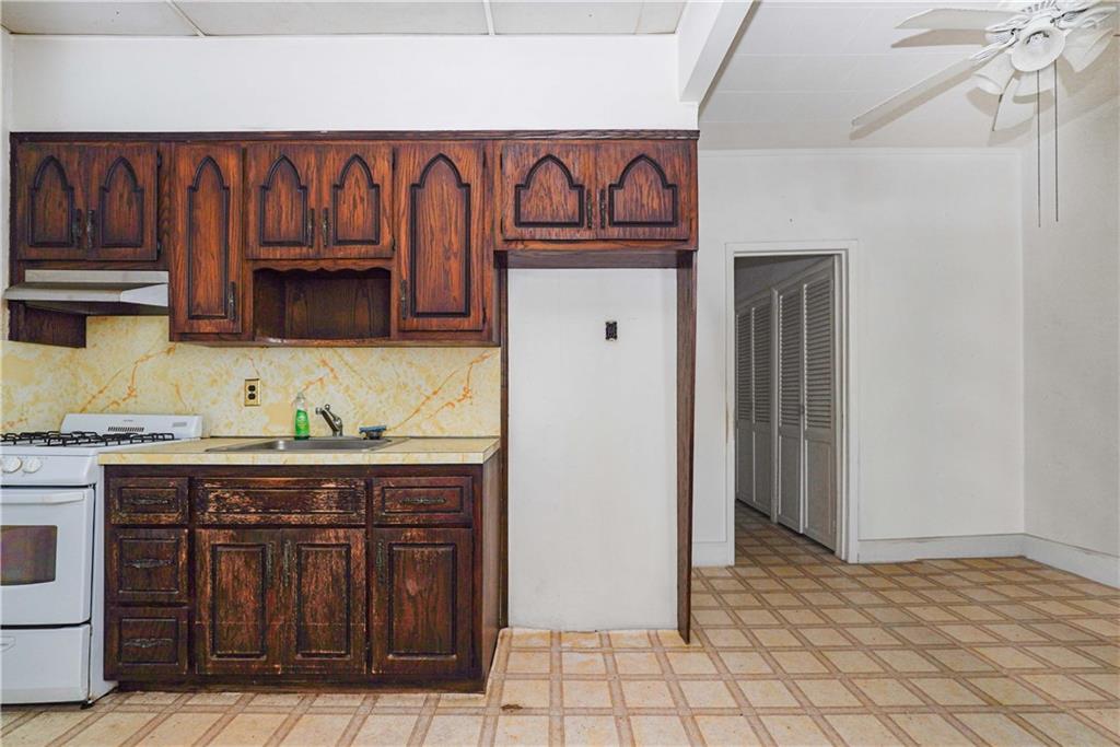 1961 West 10th Street Property Photo 18