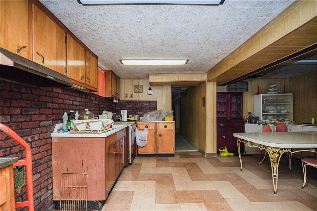 1961 West 10th Street Property Photo 25