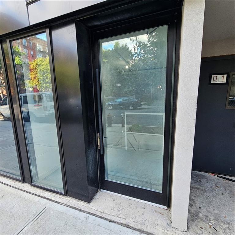 623 Avenue H Property Photo 3
