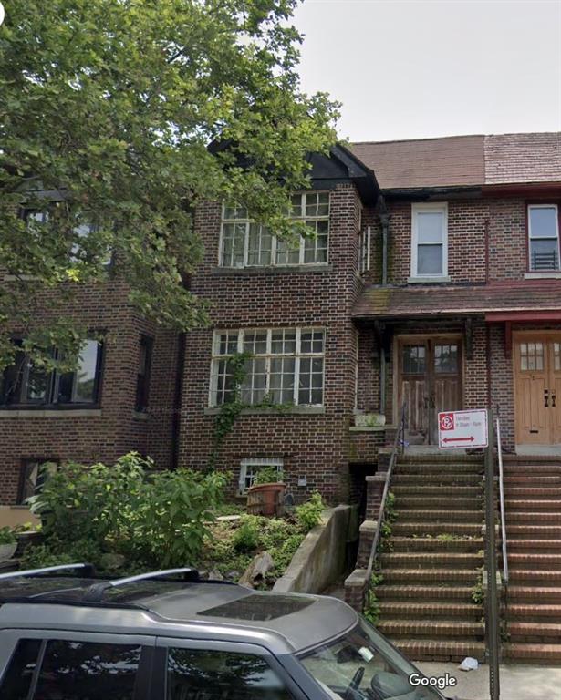 74 73rd Street Property Photo 1
