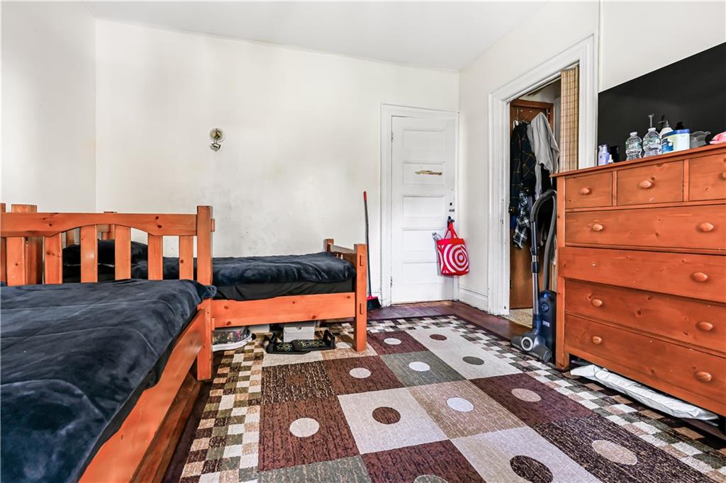 682 Argyle Road Property Photo 16