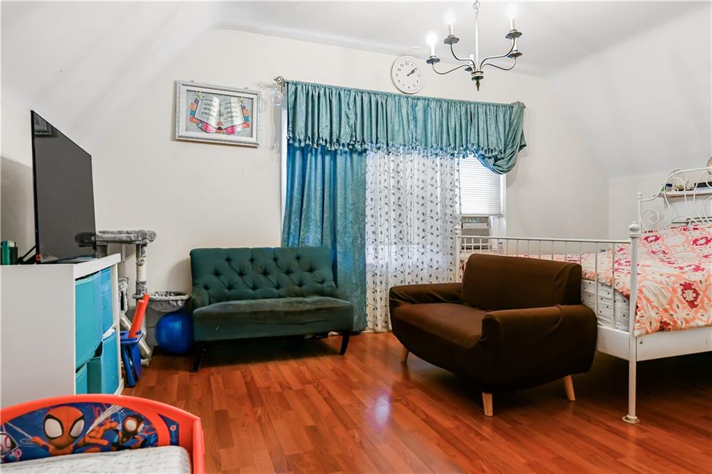 682 Argyle Road Property Photo 19
