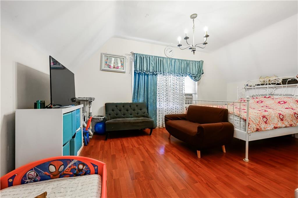 682 Argyle Road Property Photo 21