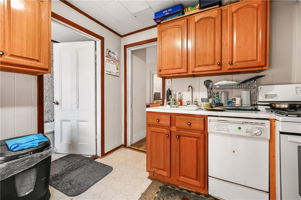 682 Argyle Road Property Photo 23