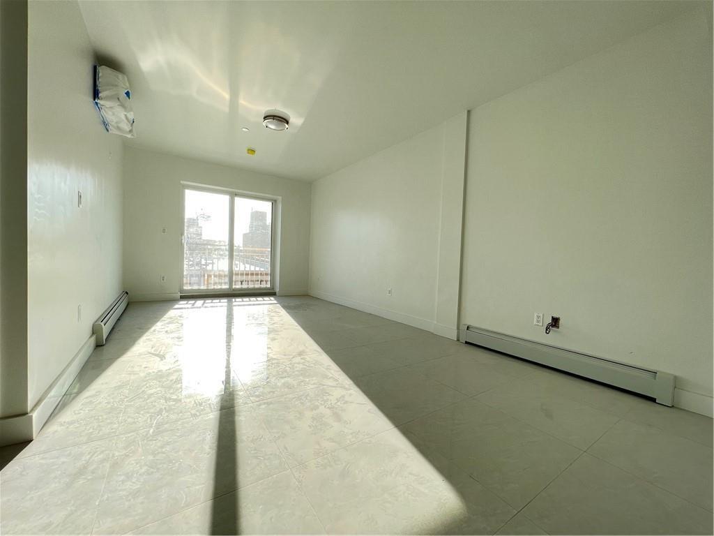 928 57th Street 3r Property Photo 2
