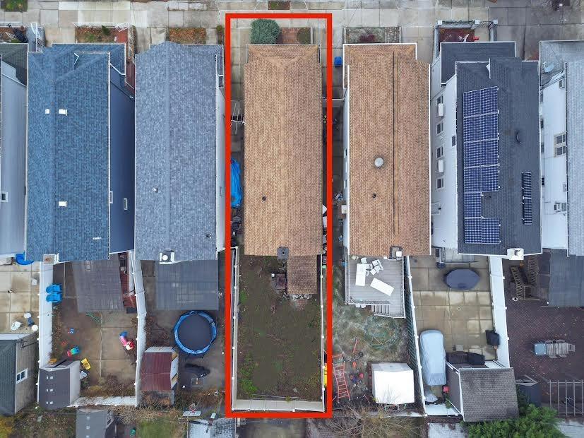 1747 Stuart Street Property Photo 3