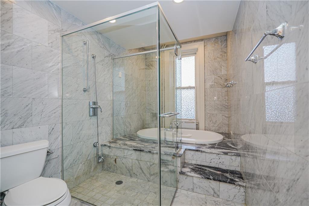 711 Macdonough Street Property Photo 13