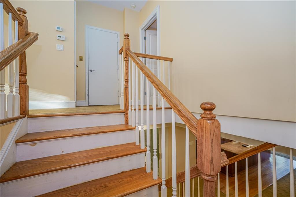 711 Macdonough Street Property Photo 27