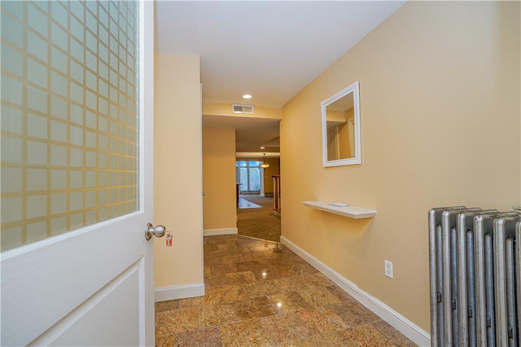 711 Macdonough Street Property Photo 29