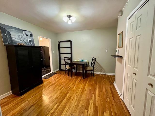 2140 Knapp Street 4g Property Photo 8