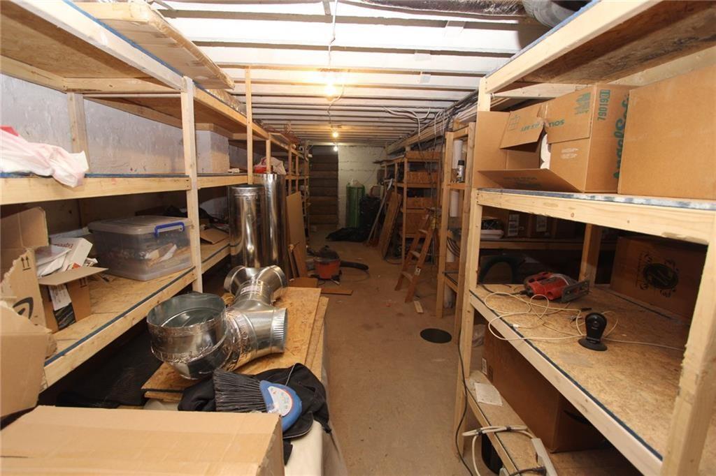 2010 West 9th Street Property Photo 11