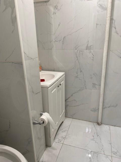 2010 West 9th Street Property Photo 19