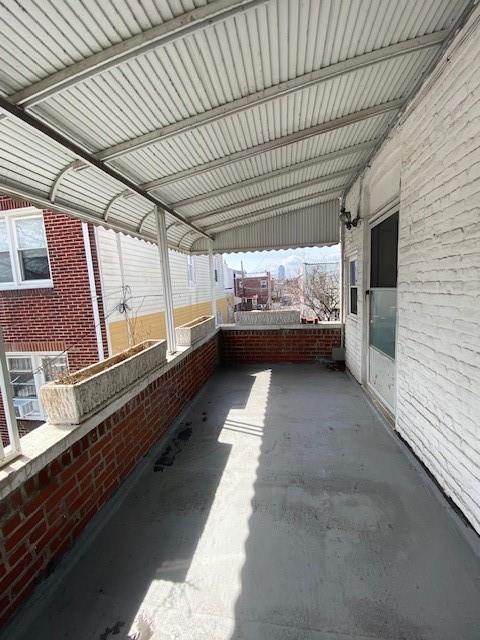 2010 West 9th Street Property Photo 24