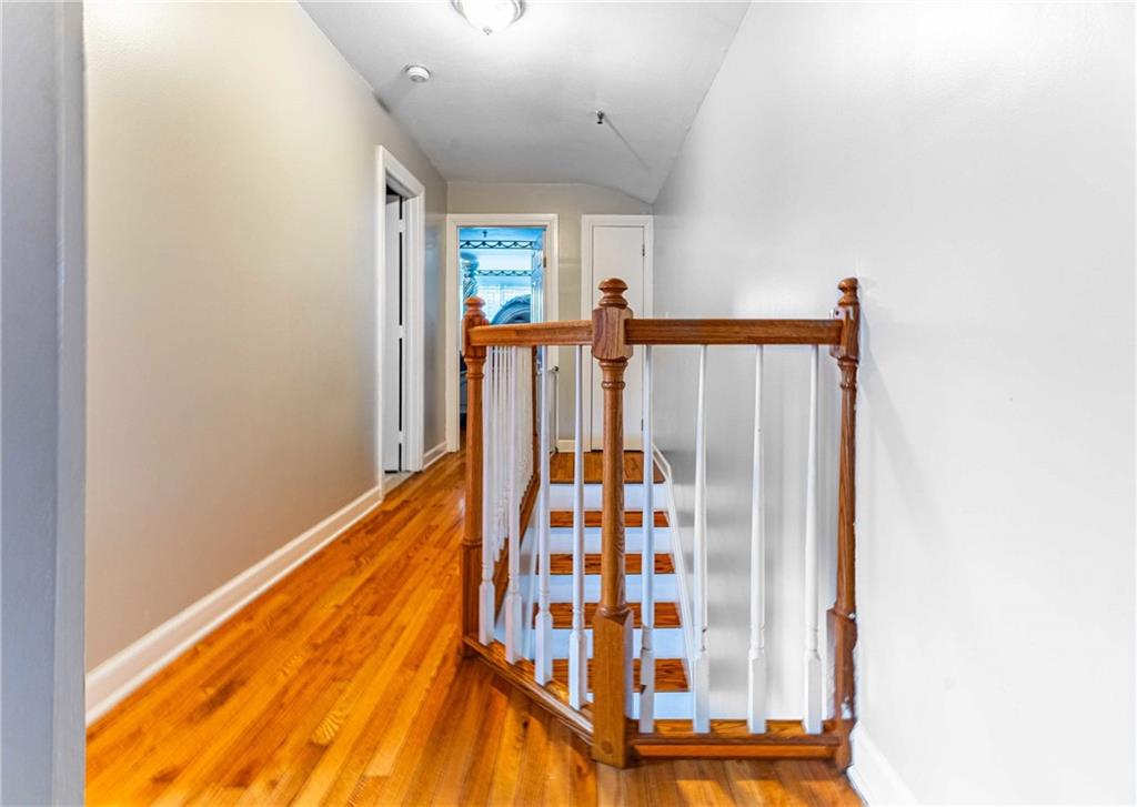 16 Mersereau Avenue Property Photo 22