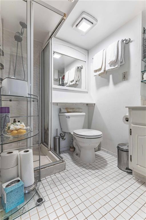 16 Mersereau Avenue Property Photo 27