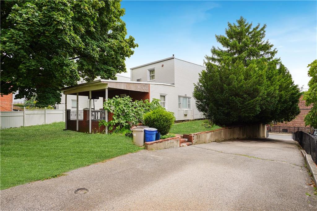 2594 40th Street Property Photo 1