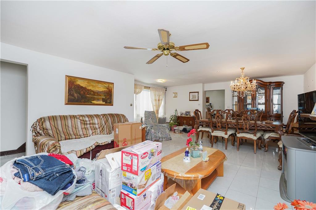 2594 40th Street Property Photo 8
