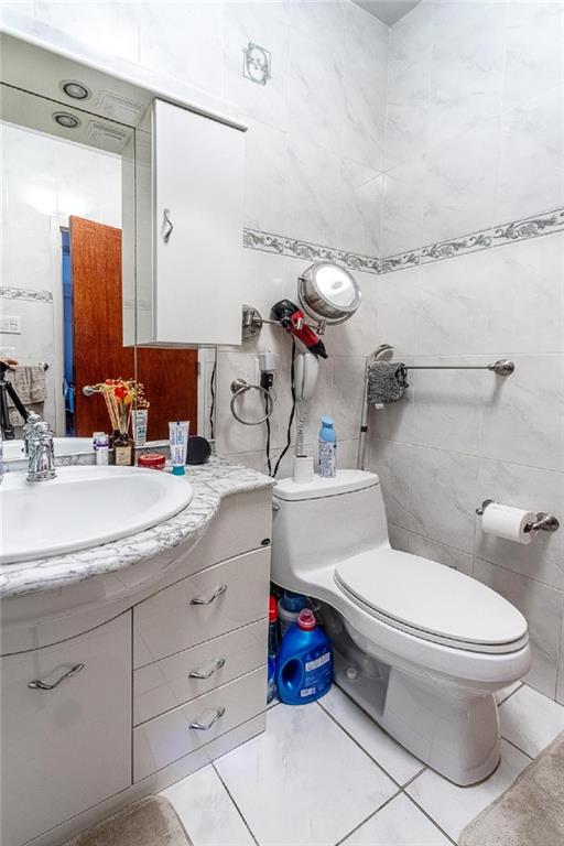 1408 Avenue O 2a Property Photo 8