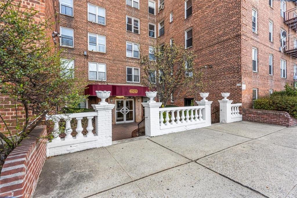 2525 Nostrand Avenue 7e Property Photo 1