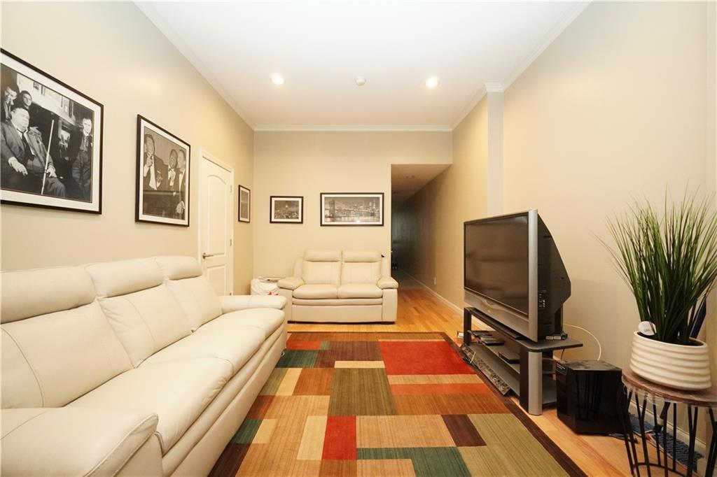 232 12th Street Property Photo 3