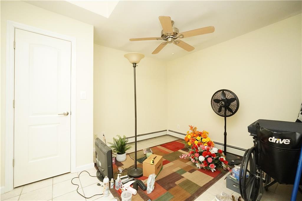 232 12th Street Property Photo 5