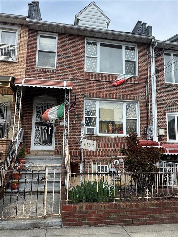 1133 73rd Street Property Photo 1
