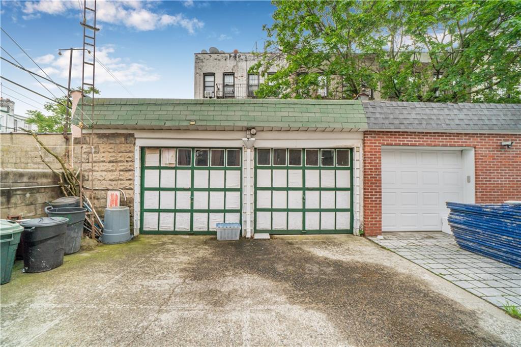 474 Senator Street Property Photo 11
