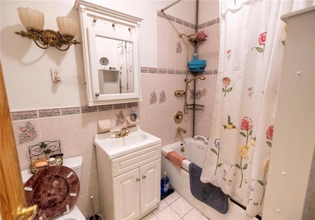 1777 Union Street Property Photo 10