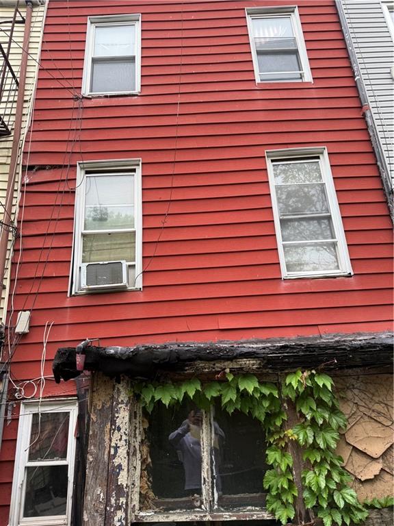 1248 Propect Place Property Photo 2