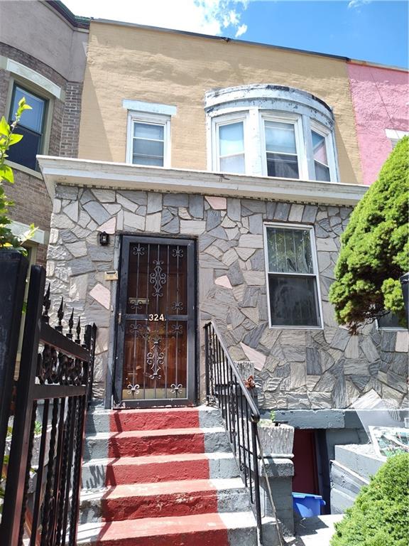 324 East 26th Street Property Photo 1
