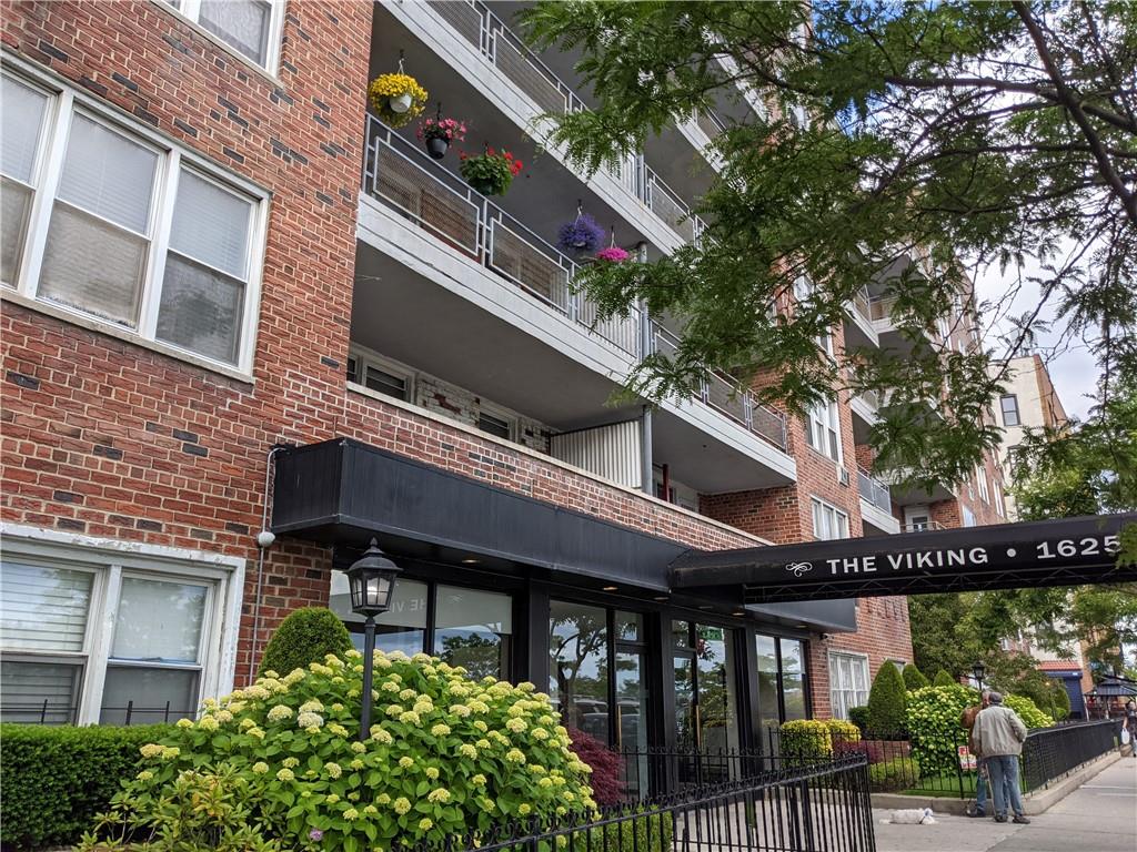 1625 Emmons Avenue 4n Property Photo 31