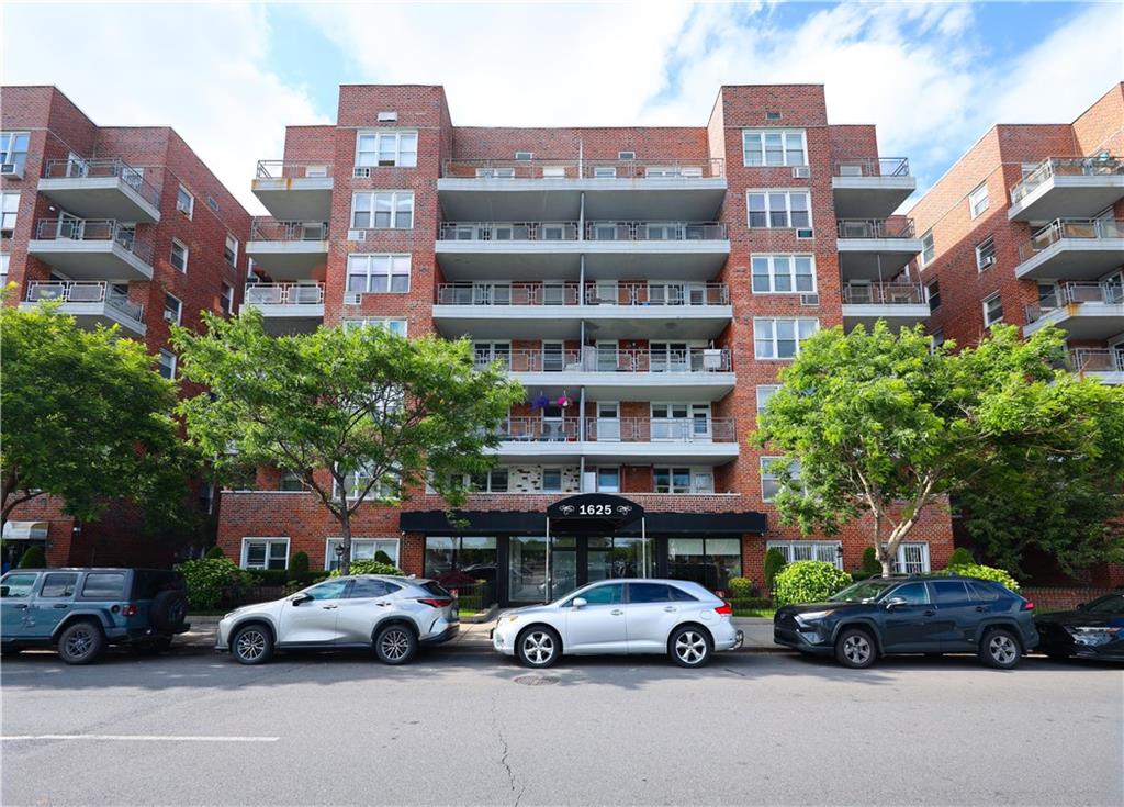 1625 Emmons Avenue 4n Property Photo 32