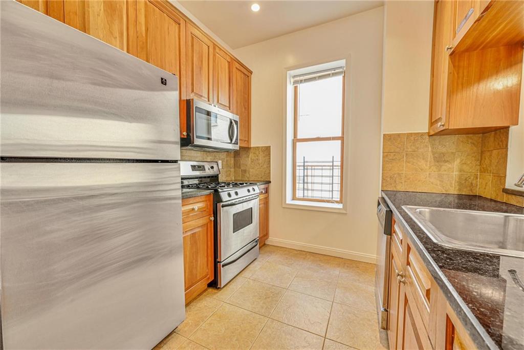 145 Prospect Park West 4d Property Photo 9