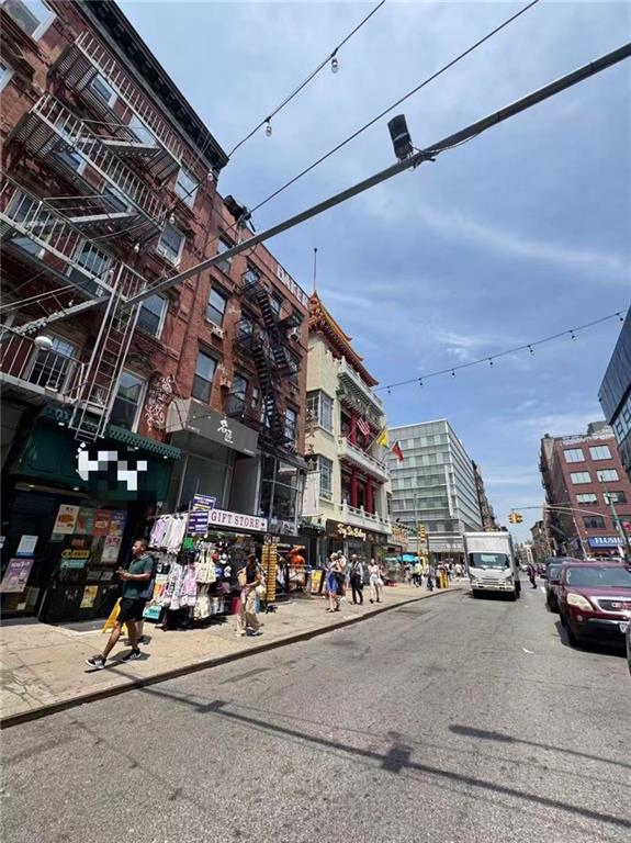 79 Mott Street Property Photo 3