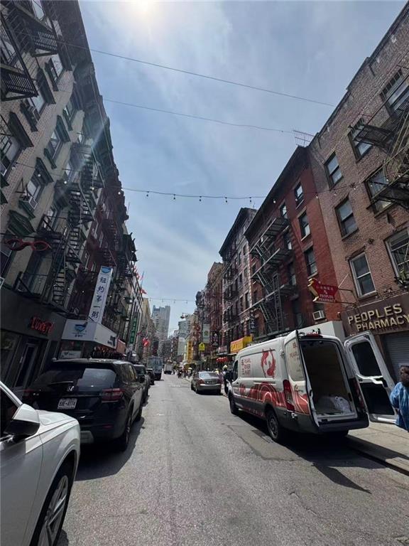 79 Mott Street Property Photo 4