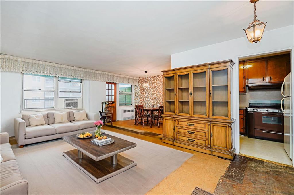 1935 Shore Parkway 8e Property Photo 1