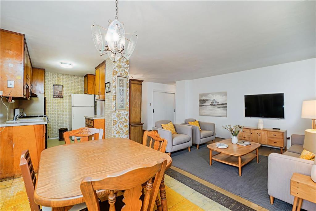 1935 Shore Parkway 8e Property Photo 4