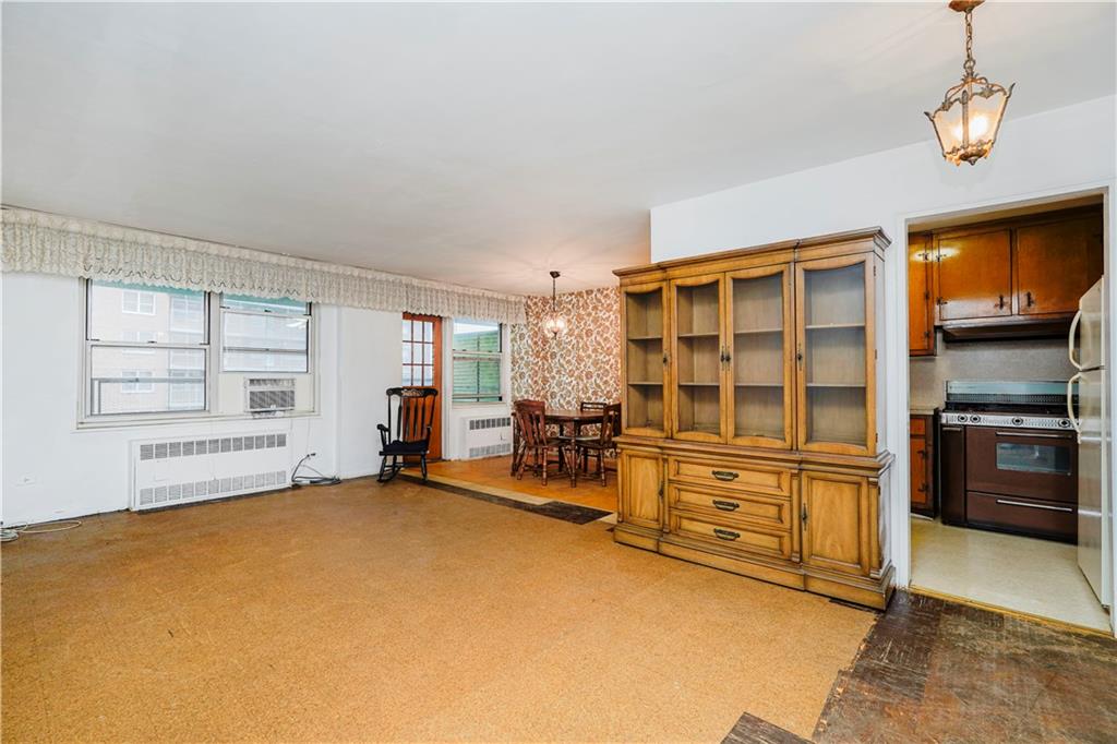 1935 Shore Parkway 8e Property Photo 6