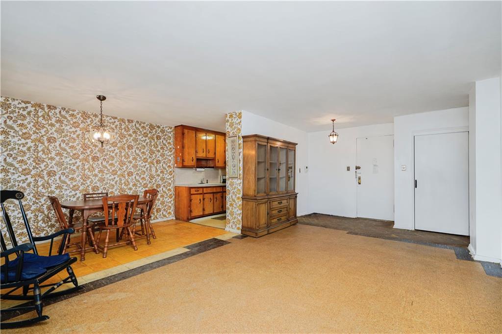 1935 Shore Parkway 8e Property Photo 9