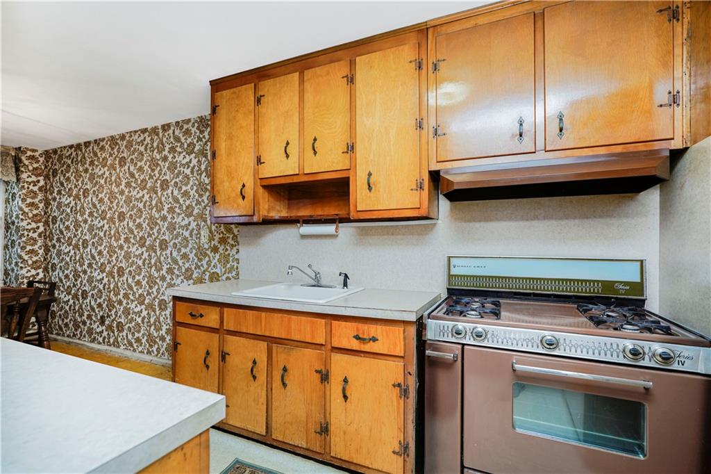 1935 Shore Parkway 8e Property Photo 16