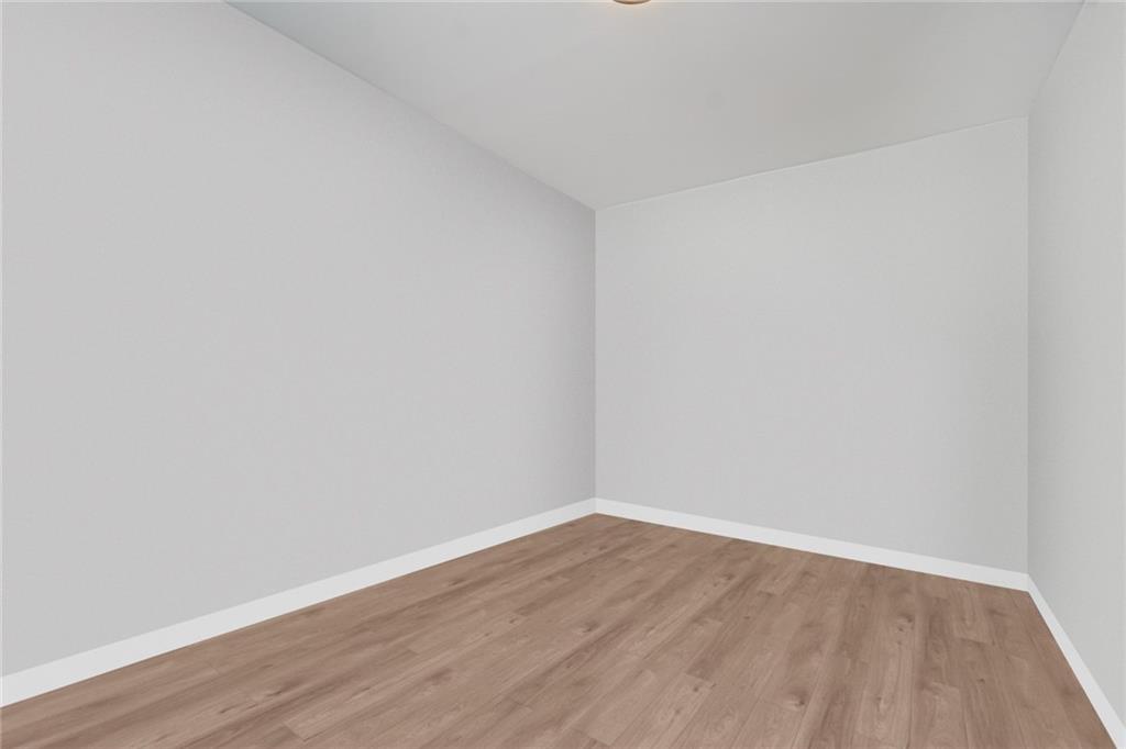 79 Avenue O B2 Property Photo 10