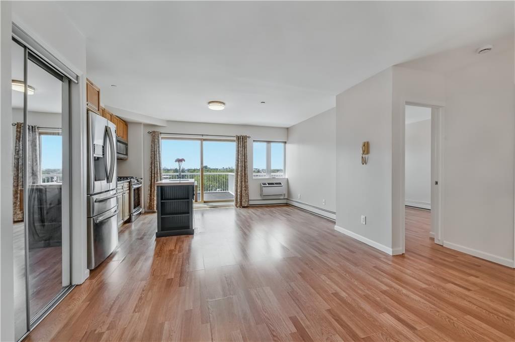 2752 Ocean Avenue 6c Property Photo 1