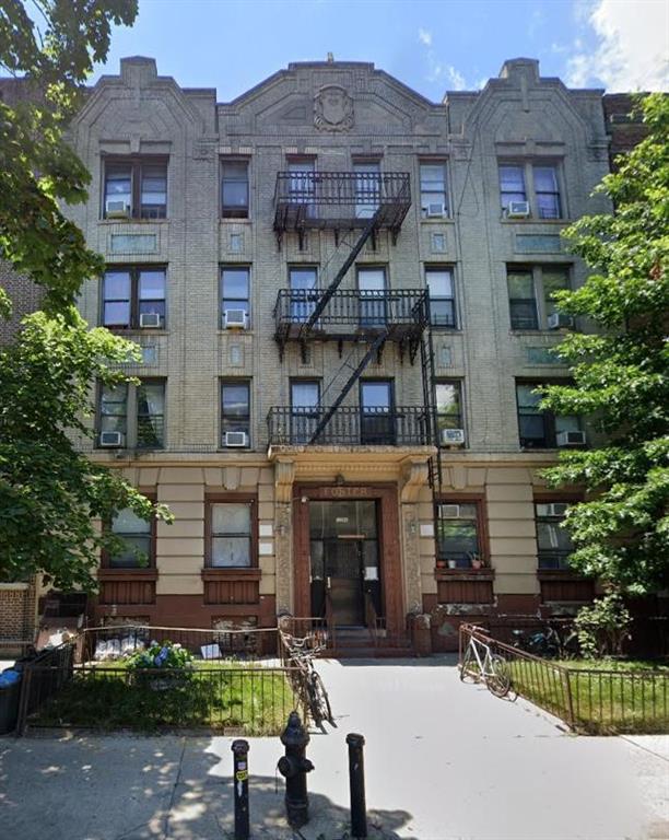 1096 Ocean Avenue Property Photo 1