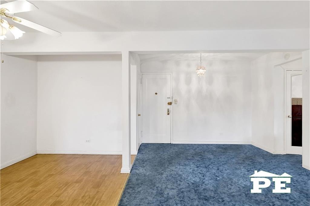 2425 Haring Street 4g Property Photo 3